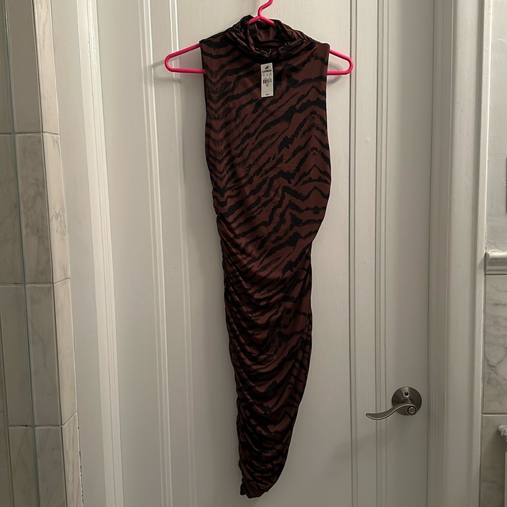 NWT Express Mock Neck Midi Zebra Print Dress (Size XXS- can fit a SM)